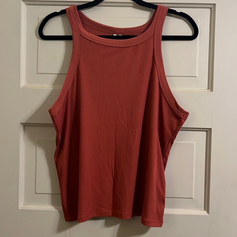 Ribbed Tank